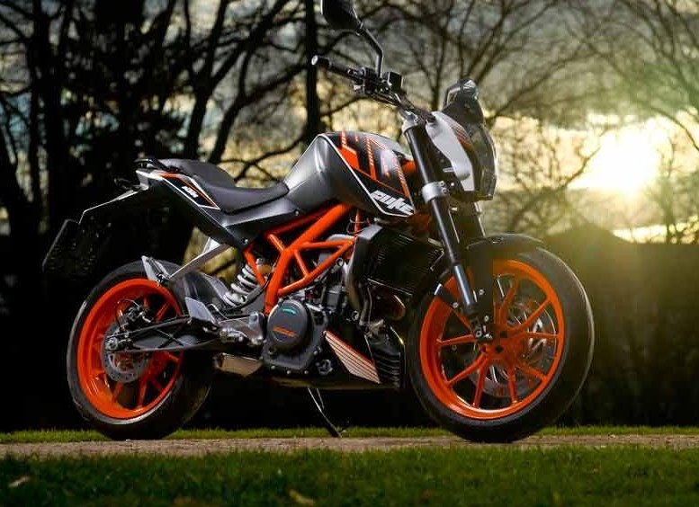 KTM DUKE 390 (2013)